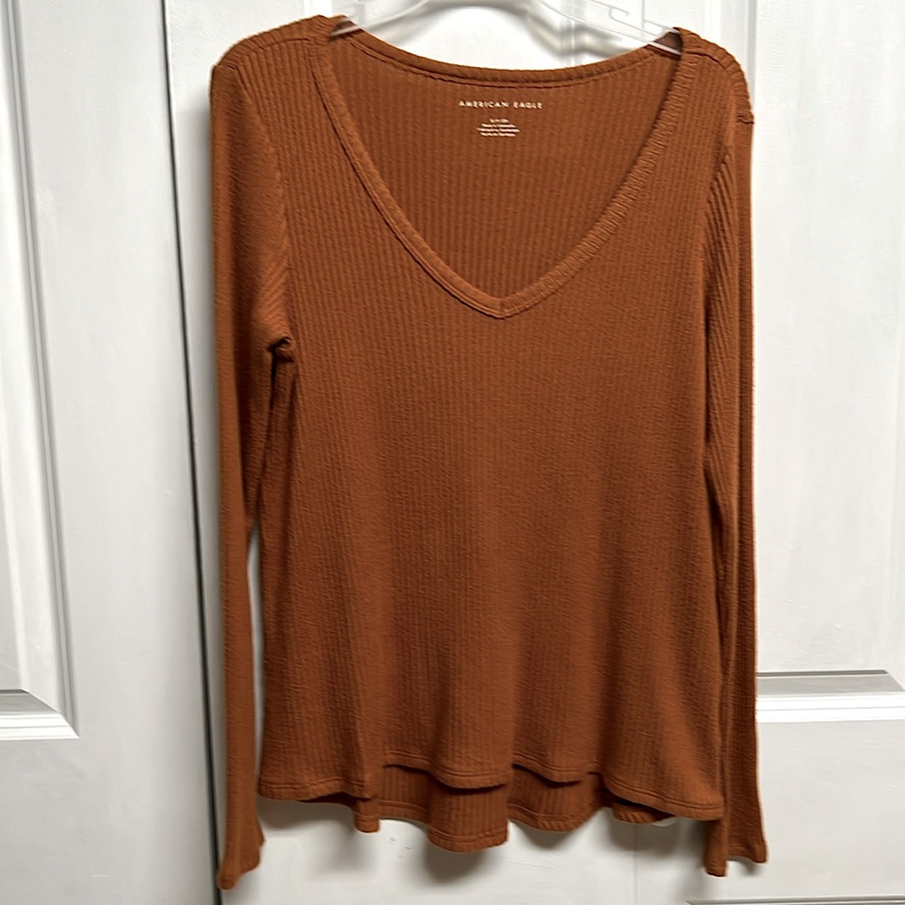 American Eagle Rust Color V Neck Long Sleeve Knit Top Size S